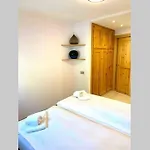 Comfort And Sunshine In Celerina Chesa Prasura Apartman