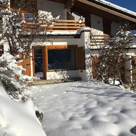 Lejlighed Comfort And Sunshine In Celerina Chesa Prasura